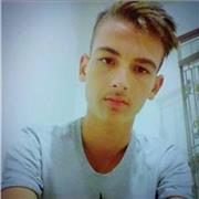 Insegnante di madre lingua francese offre ripetizioni private per studenti di qualsiasi età